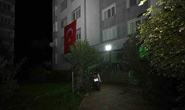 AK Parti, şehit ailesini ziyaret etti