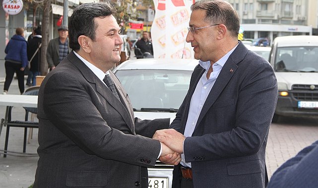 AK Partili İlçe Başkanları Kula'da bir araya geldi