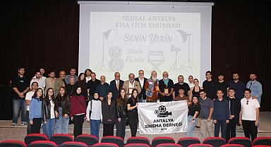 Akdeniz Üniversitesi'nde sinema söyleşisi
