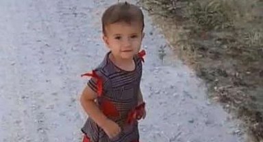 Aksaray'da 2 yaşındaki kız, babasının kullandığı traktörün altında can verdi