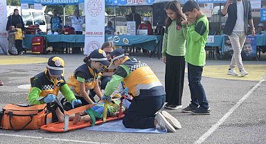 Aksu'da "Sağlıklı Çocuk, Sağlıklı Gelecek" programı ilgi gördü
