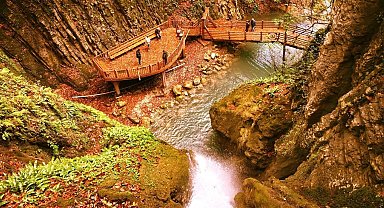 Aktaş şelalesinin doğal güzelliği paylaşıldı