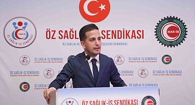 Aküzüm: "Öğretmenlerimiz, çocuklarımızın yüreğine ve zihnine dokunuyor"