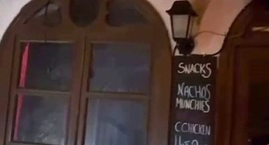 Alaçatı'da eğlence mekanına silahlı saldırı