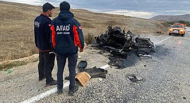 Alev alan araçtan 5 canı kurtardı: AFAD görevlisine başarı belgesi