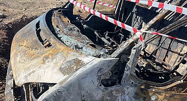 Alev alev yanan mutfak tüpü yüklü kamyonet küle döndü