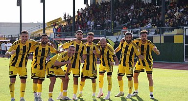 Aliağa FK, hem savunmasıyla hem de hücumuyla öne çıkıyor