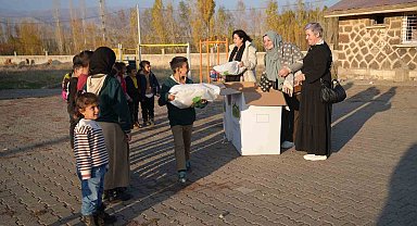 Almanya'dan Muş'a gönülleri ısıtan yardım: Bin çocuğa kışlık yardım