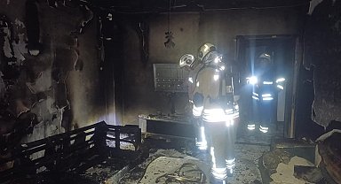 Antakya'da yanan ev kullanılmaz hale geldi