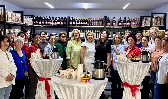Antalya Muratpaşa'da kadın dayanışması büyüyor