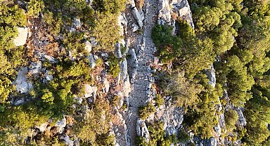 Antalya'da 3 bin 650 metrelik tarihi Kervan Yolu rotası dron ile görüntülendi