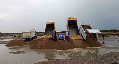 Antalya'da kumları çalıp sahilleri talan etmişlerdi: Kamyonlar dolusu plaj kumu bulundu