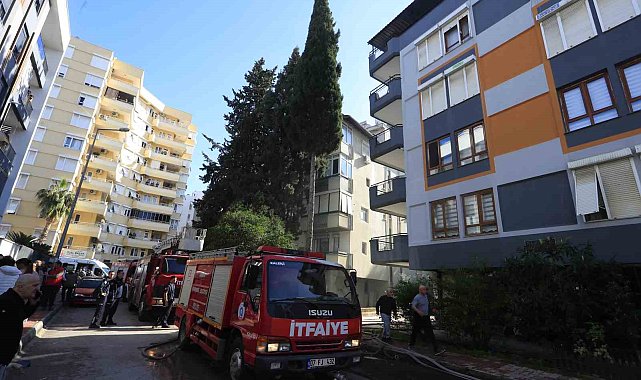 Antalya'da teras katta çıkan yangın paniğe neden oldu
