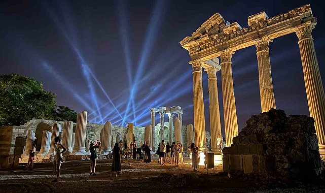 Antalya'ya Ekim ayında en çok turist Almanya'dan geldi