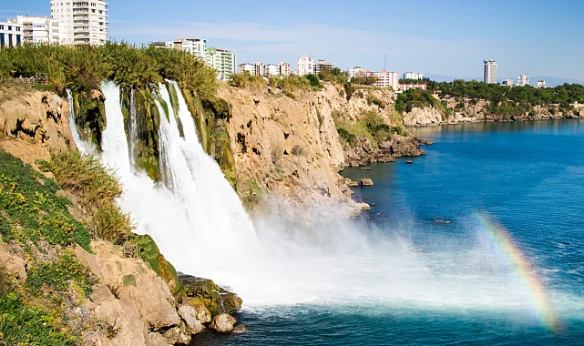 Antalya'da deniz ekosistemi için Yapay Resif Projesi