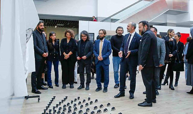 Arınma performansıyla başlayan sanat etkinliği söyleşi ve sergiyle devam etti