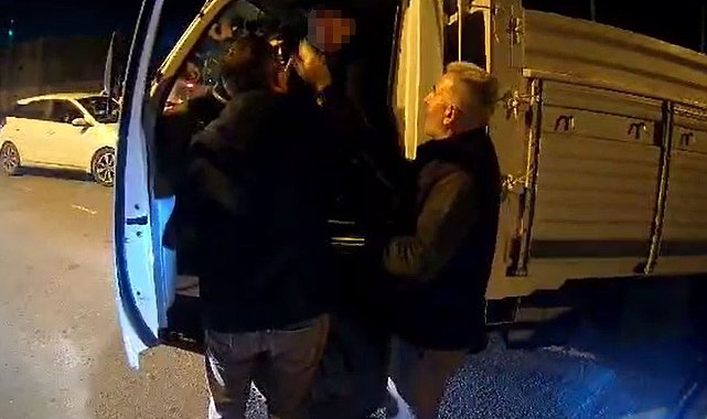 Arnavutköy'de trafikte sinir krizi: "Canım sıkkın" deyip motosiklet sürücüsüne saldırdı