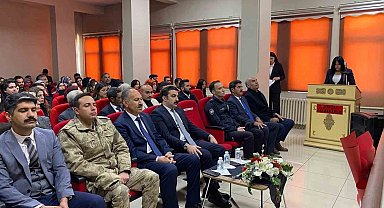 Arpaçay'da 24 Kasım Öğretmenler Günü kutlandı