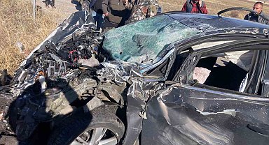 Aşkale'de trafik kazası: 2 yaralı