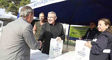 Ata tohumu fideleri Köşk'te vatandaşlara dağıtıldı