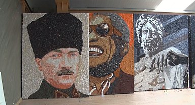 Atıkları sanat eserine dönüştürdü, tabloları tüm dünyada yer buldu