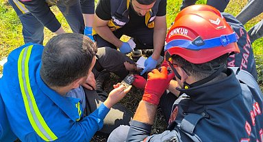 Ayağı motorlu testereye sıkışan şahsı itfaiye ekipleri kurtardı