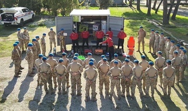 Aydın'da 105 jandarma personeline afet eğitimi verildi