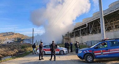 Aydın'da jeotermal akışkan iletim hattı patladı: 170 derecelik su çevreye yayıldı
