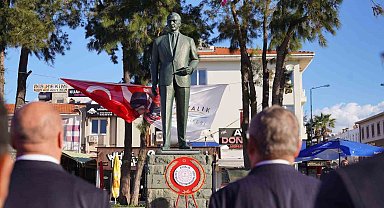 Ayvalık'ta öğretmenler günü coşkuyla kutlandı