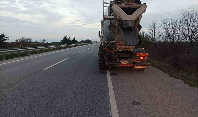 Babaeski'de beton mikseri ile otomobil çarpıştı: 1 yaralı