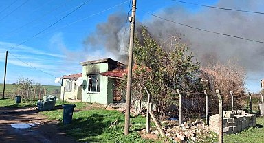 Babaeski'de tek katlı evde yangın