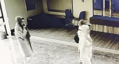 Bağcılar'da 3 şüpheli, girdikleri siteden yaklaşık 750 bin lira değerinde altın ve mücevheri alarak kaçtı