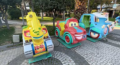 Bağcılar'da Plevne Parkında oynayan 4 çocuk, elektrik akımına kapıldı