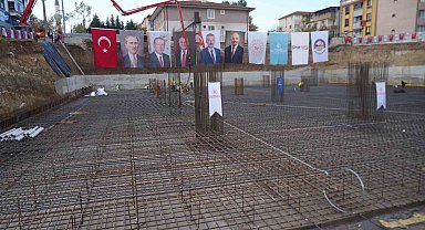 Bakan Bak: "Türkiye şu anda spor tesisi devrimi yaşıyor"