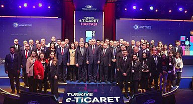 Bakan Bolat'tan e-ticaret müjdesi... Hedef dünya liginde zirve!