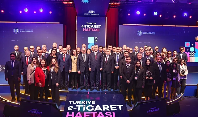 Bakan Bolat'tan e-ticaret müjdesi... Hedef dünya liginde zirve!