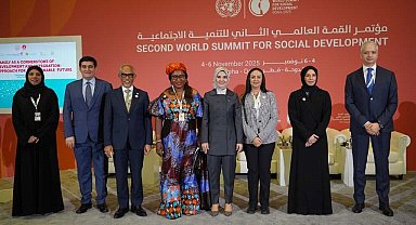 Bakan Göktaş: "Aileyi yeniden merkeze almak insanlığın en acil sorumluluğudur"