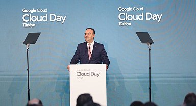 Bakan Kacır: ''2030'a dek 10 milyar dolarlık veri merkezi ve yapay zeka yatırımını harekete geçireceğiz''