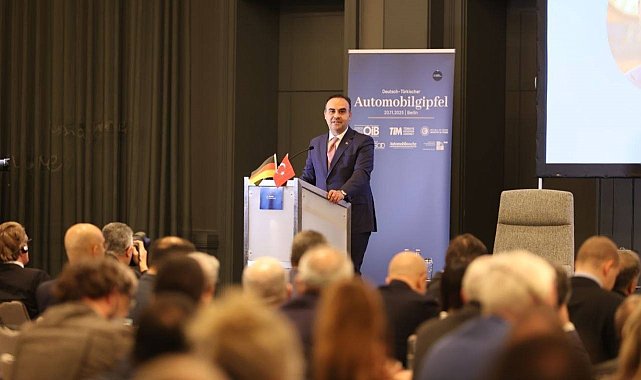 Bakan Kacır: "Alman firmalarını Türkiye'nin sunduğu güçlü yatırım zeminine davet ediyoruz"