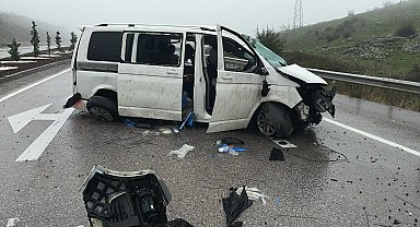 Balıkesir Çevreyolunda takla atan otomobilde 3kişi yaralandı