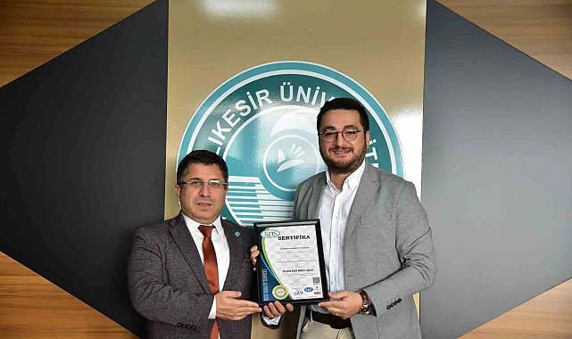 Balıkesir Üniversitesine, ISO 9001 belgesi