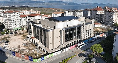 Balıkesir'de yatırımları hız kesmeden sürüyor