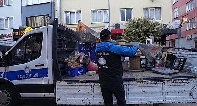 Balıkesir'de zabıta kaldırım işgallerine son veriyor