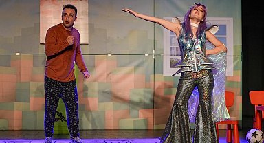 Baloncukların büyüsü Maltepe'de minikleri neşelendirdi