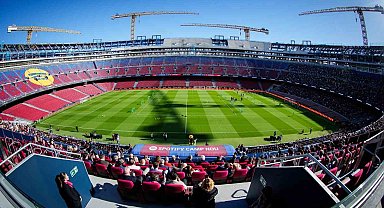 Barcelona yuvasına döndü