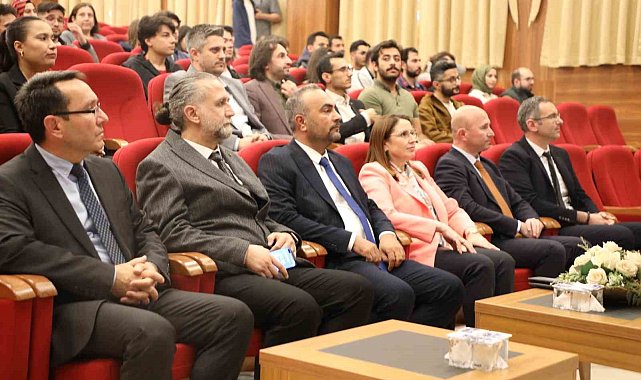 BARÜ yapay zekâ eğitimleriyle dijital dönüşüme katkı sunuyor