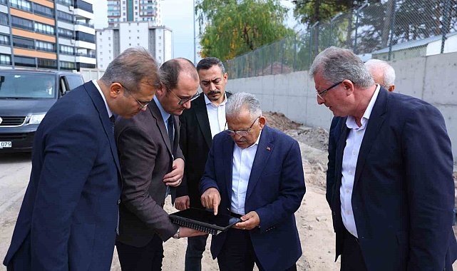 Başkan Büyükkılıç: "Kartal Kavşağı'na alternatif yolları açıyoruz"