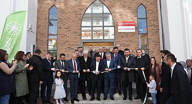 Başkan Çolakbayrakdar, "Vatandaşlarımıza daha konforlu yaşam imkanları sağlıyoruz"