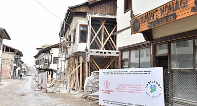 Başkan Geçit, "Kadim Çırmıhtı, Köy Evleri ve restorasyon projeleriyle ayağa kalkıyor"