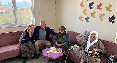 Başkan Kepenek'ten Yaşlı Rehabilitasyon Merkezine anlamlı ziyaret